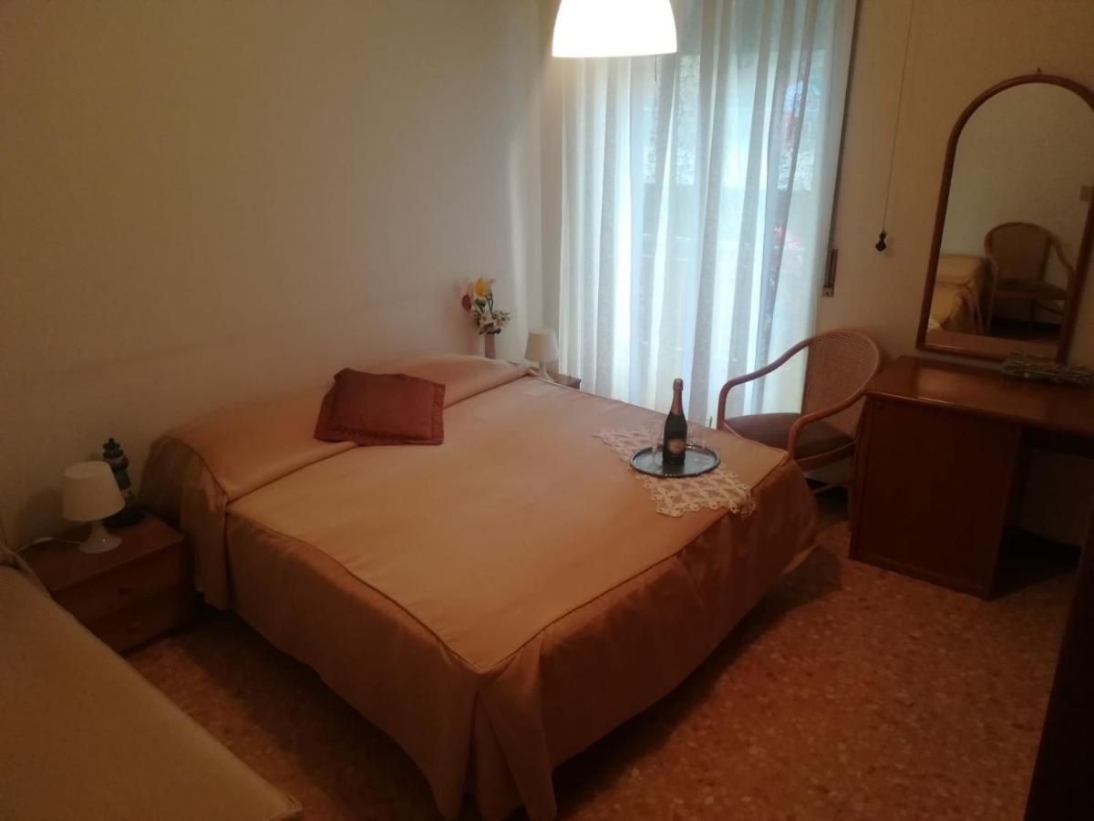 Hotel Olimpia Alassio Phòng bức ảnh